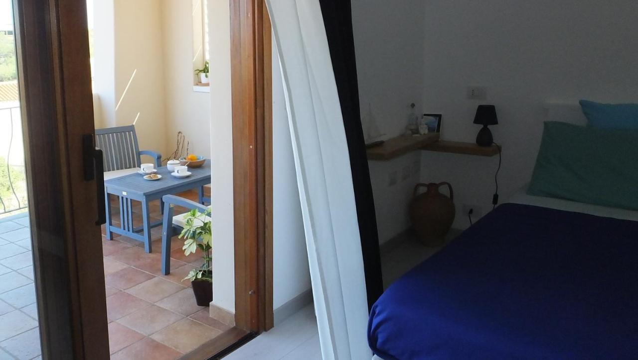 Frina Di Mari B&B San Teodoro  Εξωτερικό φωτογραφία