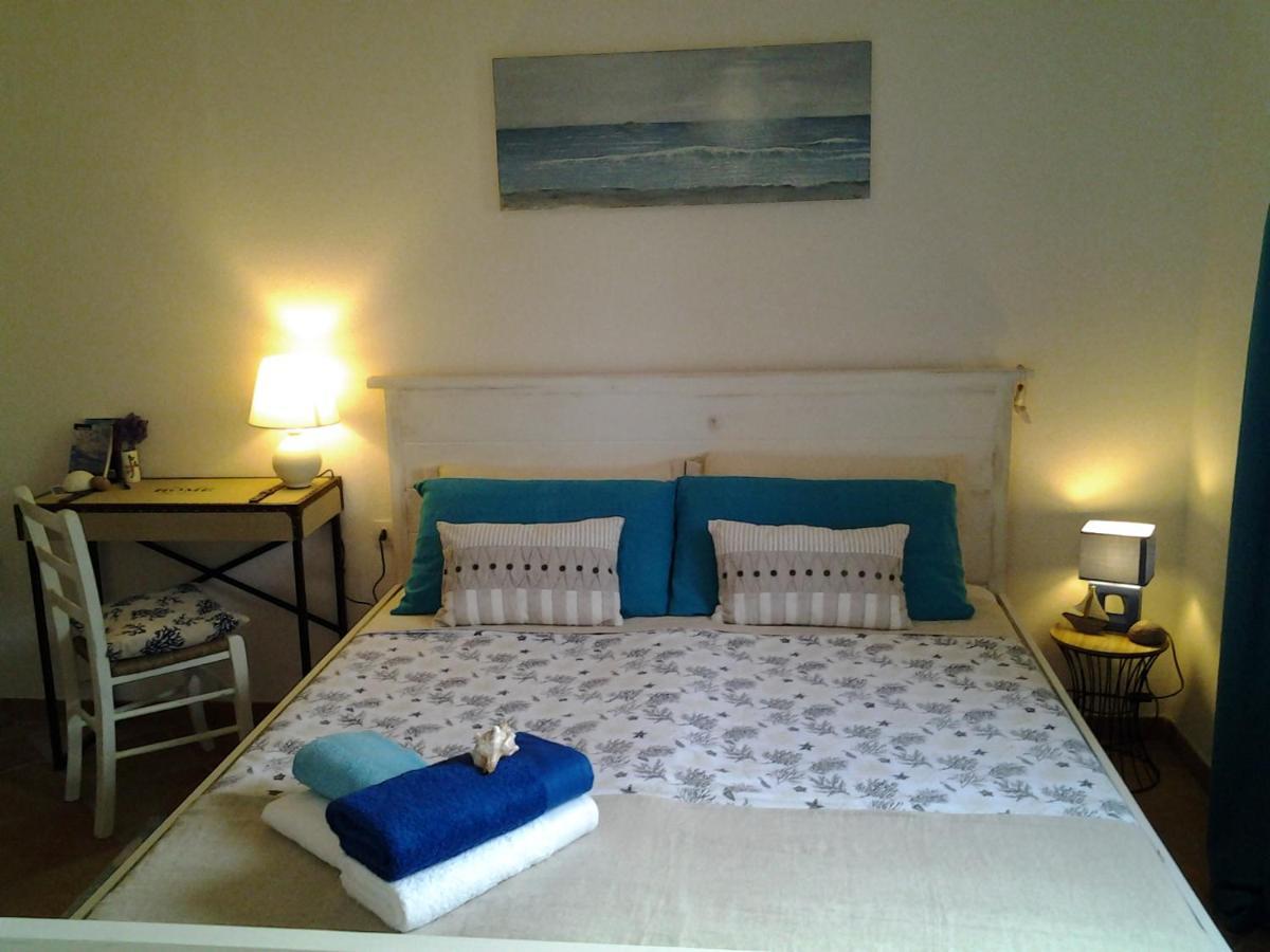 Frina Di Mari B&B San Teodoro  Εξωτερικό φωτογραφία