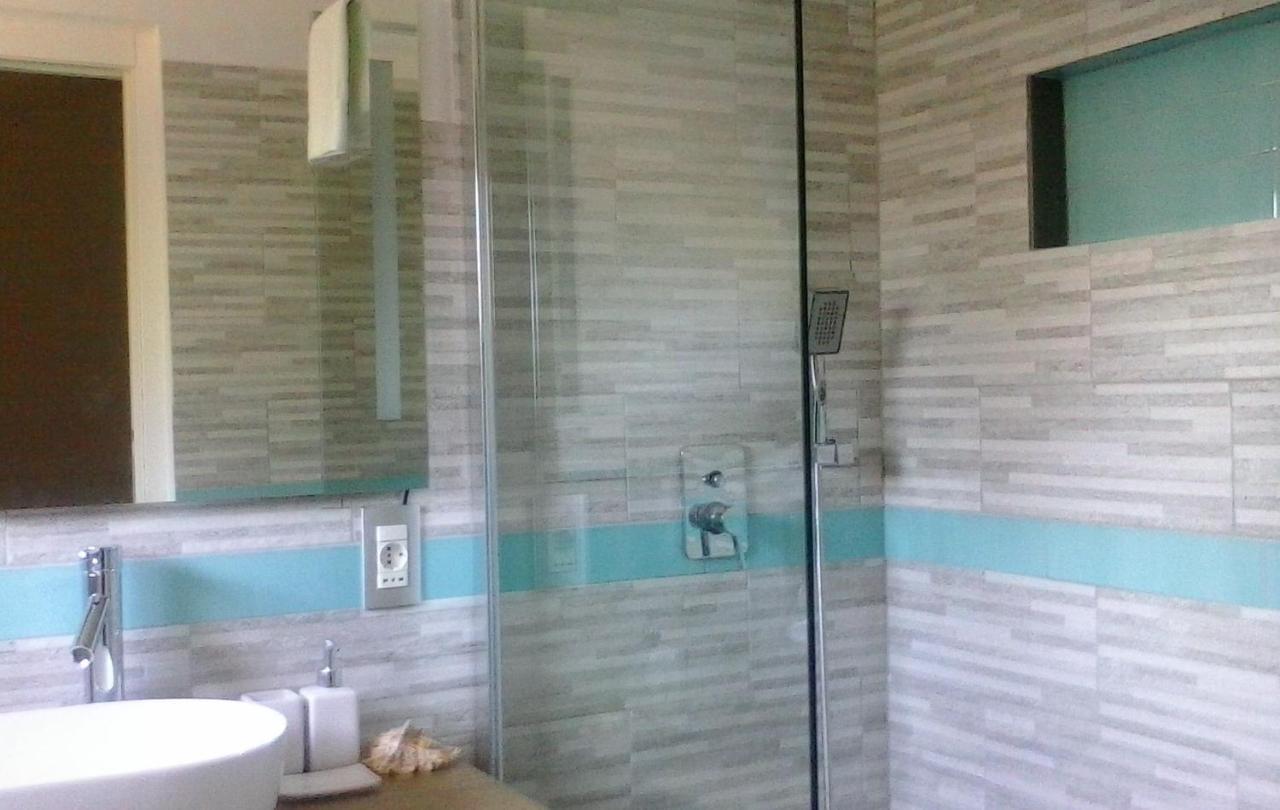 Frina Di Mari B&B San Teodoro  Εξωτερικό φωτογραφία